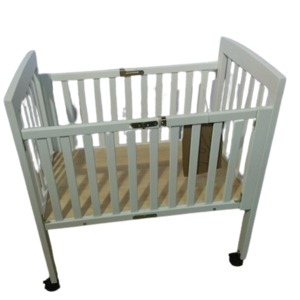 White Wooden Bed 'LM-185
