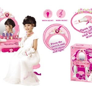 'My daughters' dressing table with chair 25-008